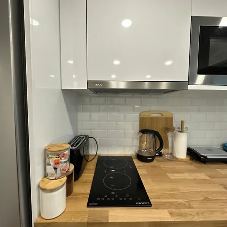 Estudio Novo - Fantastico T0 * Porto
